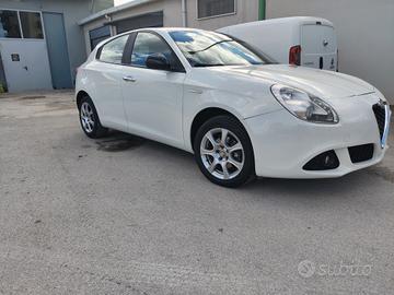 Alfa Romeo Giulietta 1.6 JTDm-2 105 CV Exclusive