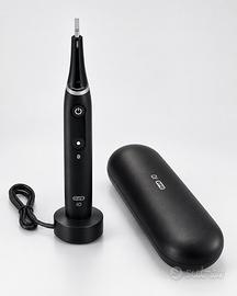 Oral-B iO Series 8 nero con caricatore e custodia