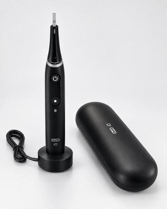 Oral-B iO Series 8 nero con caricatore e custodia