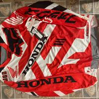 Completo/tuta da cross Honda.