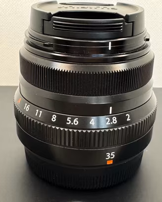 Fujifilm XF 35mm f/2 R WR