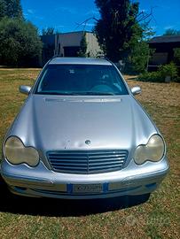 Mercedes sw 220 avangard 