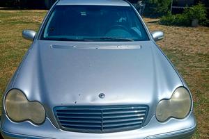 Mercedes sw 220 avangard 