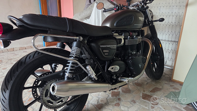 Triumph Speed twin 900