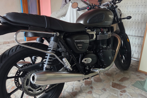 Triumph Speed twin 900