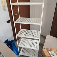 Mobile bianco in ferro da esterno Ikea