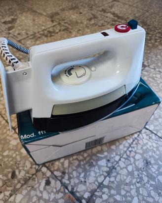 Ferro da stiro a vapore vintage MICROMAX 