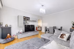 ST243 - APPARTAMENTO TRILOCALE ZONA SCUOLE