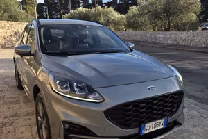 Ford Kuga 2.5 Pulg-in Hybrid