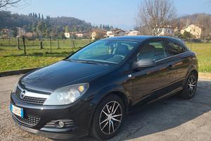 Opel astra GTC turbo benzina 180 cv