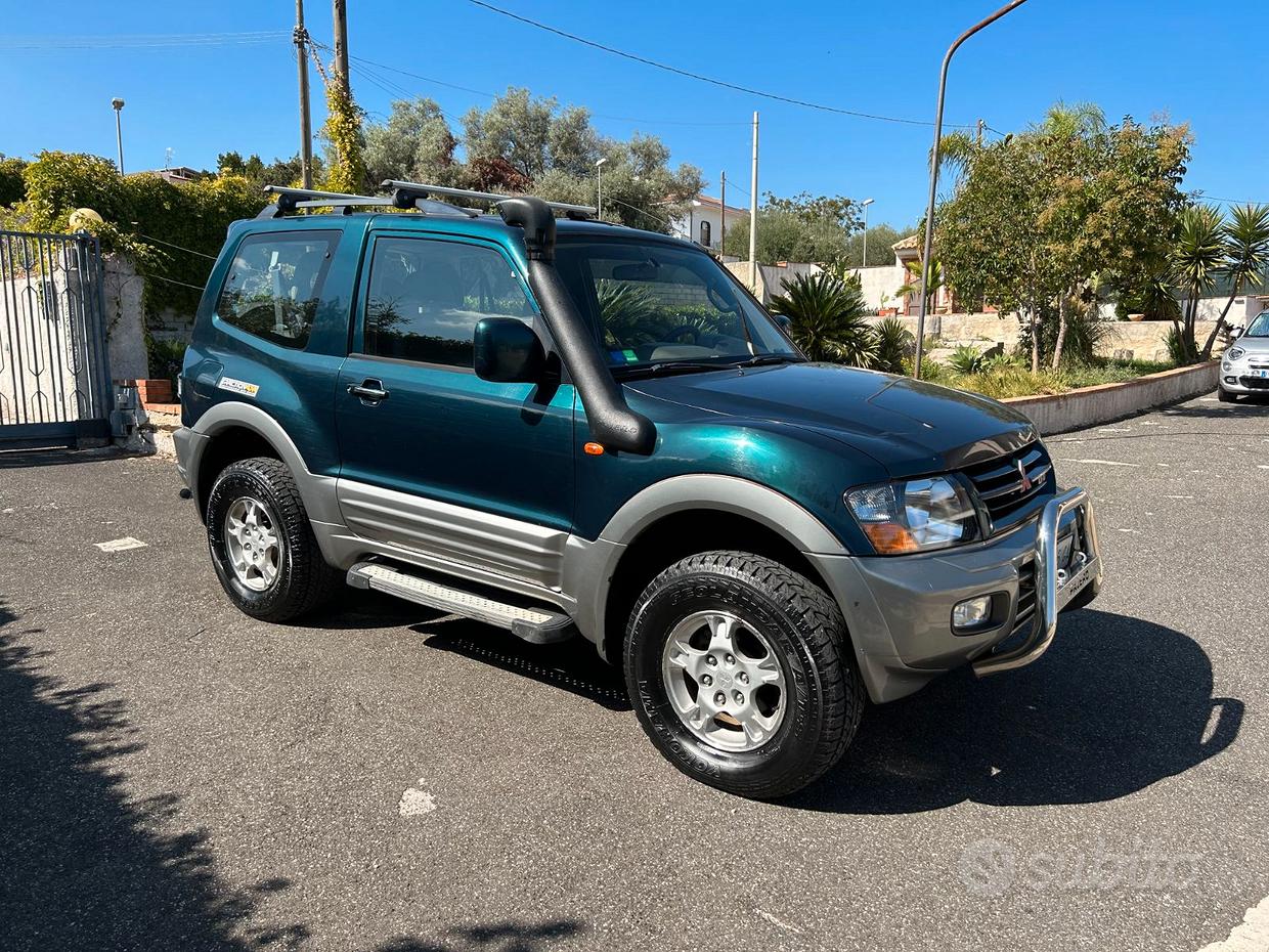 MITSUBISHI Pajero (2000-2007)