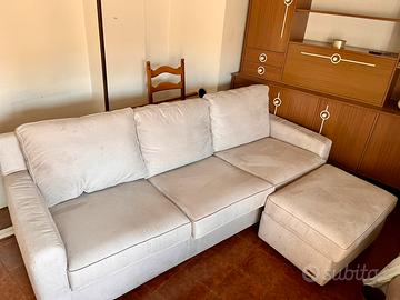 Divano 3 posti con pouf Poltrone Sofà