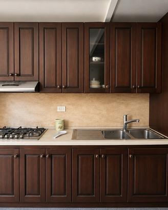 Cucina in legno massello africano, completa elettr