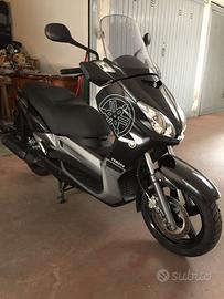 Yamaha X Max 250