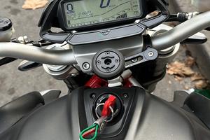 Mv agusta brutale 800 abs eas