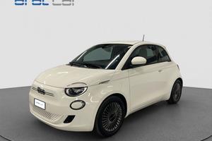 FIAT 500e Berlina 42 kWh Passion