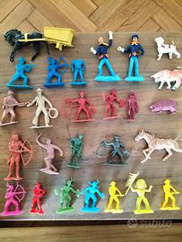 Lotto soldatini, cowboy, indiani anni 60 / 70
