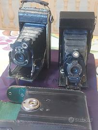 Coppia Fotocamere Vintage KODAK a Soffietto – Ered