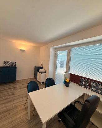 Ufficio / Ambulatorio arredato - Lavis Trento