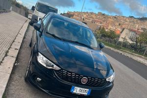 Fiat tipo 2017