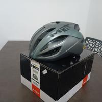 casco met rivale 