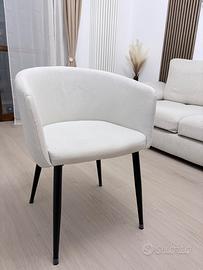 4 sedie da tavola beige chiaro/  crema