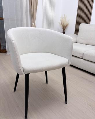 4 sedie da tavola beige chiaro/  crema