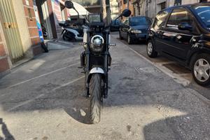 Benelli Leoncino 125 Sport