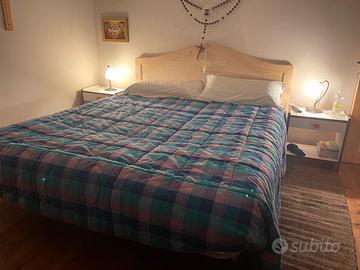 Testiera in legno di abete massello