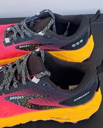 brooks cascadia 17 trail donna 
