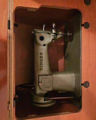 singer a pedale con mobiletto 