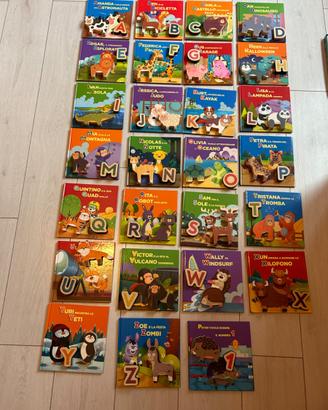 28 libri  A-Z +lettere in legno +animale in legno