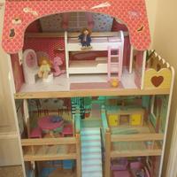 casa delle bambole in legno