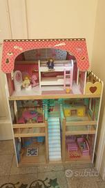 casa delle bambole in legno