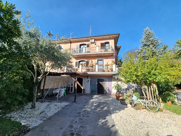 Villa Trecastagni 270 mq su 3 livelli + famiglie