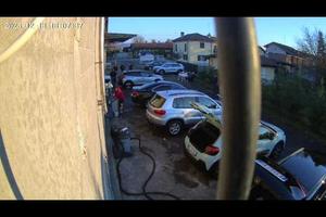 Attività autolavaggio a mano