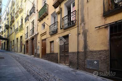 MONOLOCALE A CAGLIARI
