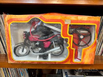 motocicletta Honda filoguidata vintage ellegi