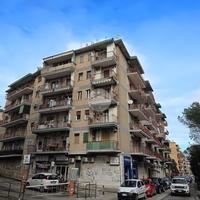 3 LOCALI A NAPOLI