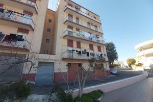 Magazzino a Noci, via Gabrielli Vito