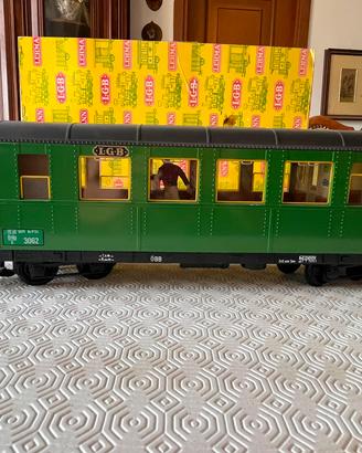 trenini in scala G: carrozza passeggeri LGB