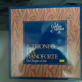 Cofanetto completo di 4 dischi.