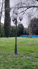 lampione giardino in ghisa 