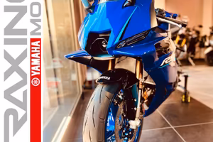 Yamaha YZF R9 Monoposto, porta targa sportivo, pad