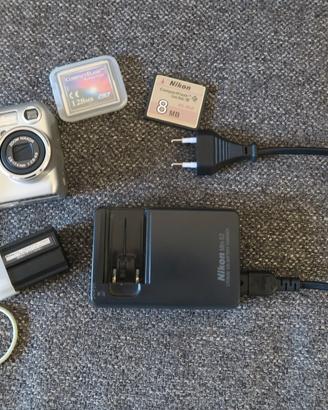 Nikon Coolpix E775
