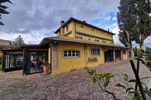 Complesso immobiliare a Perugia (PG)