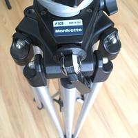 Treppiede Manfrotto 028+ Testa 3D 229