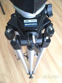 Treppiede Manfrotto 028+ Testa 3D 229