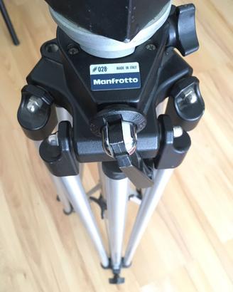 Treppiede Manfrotto 028+ Testa 3D 229