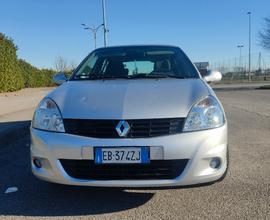 RENAULT Clio 3ª serie - 2010